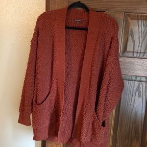 Cozy burgundy/maroon chunky cardigan. Size M